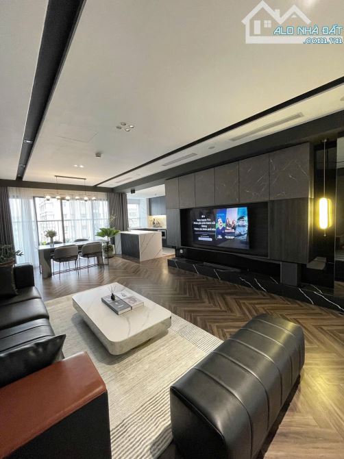 Cho thuê căn hộ BRG Diamond Lê Văn Lương 160m, 4 ngủ full đồ 34 triệu/tháng