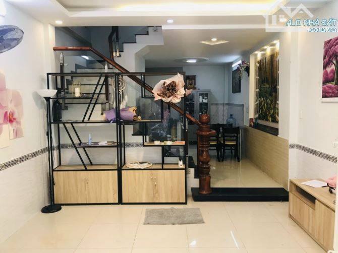 6.22 tỷ- bán nhà 2 tầng - DT 65m2-hẻm Điện Biên Phủ, Bình Thạnh- sát Quận 1- có 3PN