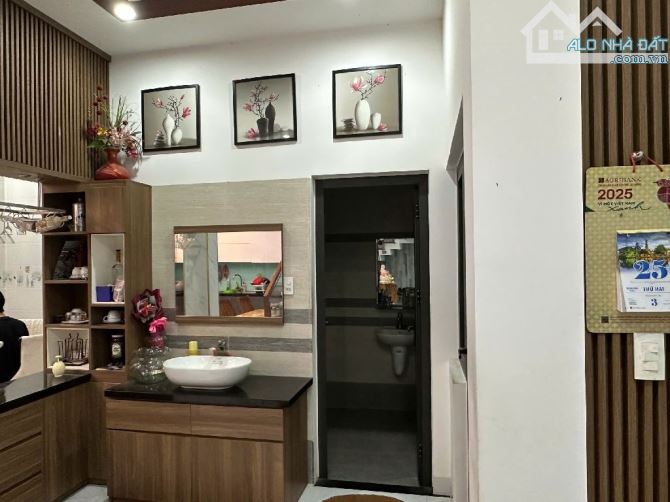 NHÀ 2 TẦNG KIỆT Ô TÔ THÔNG TRẦN QUANG KHẢI - SƠN TRÀ  -ủ,