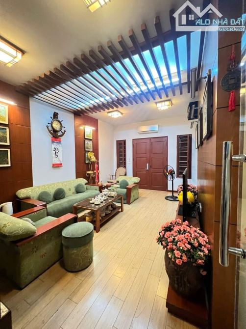 Bán Nhà Huỳnh Thúc Kháng Ngõ 55, diện tích 69,45m², 6 Tầng, Ngõ Ô Tô Tránh – 20 Tỷ