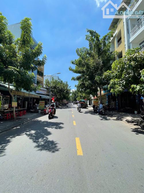 Mặt tiền Phạm văn Bạch kinh doanh buôn bán sầm uất DT9mx19m Gía 27 tỷ TL P.12 Gò vấp