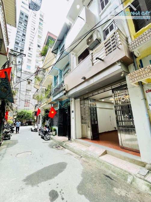 ĐÓN SÓNG VÀNH ĐAI 2.5 ,NHÀ PHÂN LÔ ĐỊNH CÔNG, 54m.5T.Mt 4,3m. GIÁ CHỈ HƠN 300TR/M