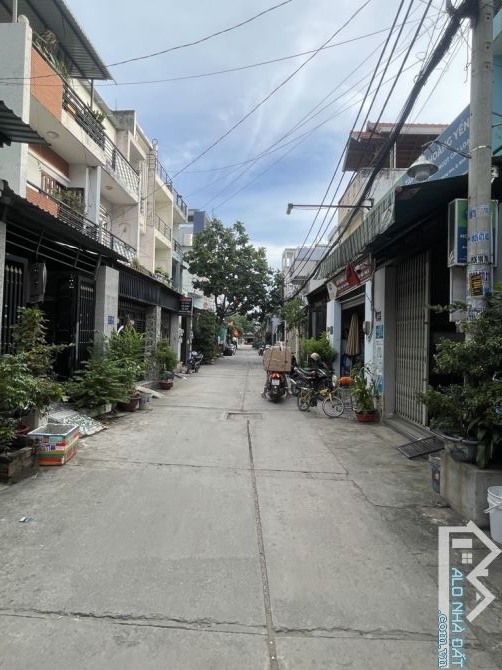 Ô TÔ NGỦ TRONG NHÀ 4 TẦNG SÁT EOMALL TÂN PHÚ - 70M2 - NGANG 4.5 - 6.9 TỶ