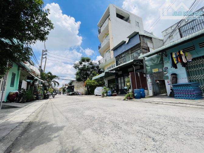 P. Bình Chiểu, mặt tiền đường 19 rộng 12m 150m2 3 tầng ngang 6.6m bán gấp chỉ 8 tỷ ~ 37.