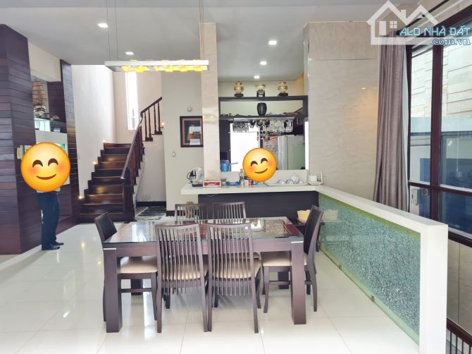 Bán biệt thự Giang Văn Minh Hải Châu 208m2 giá 27 tỷ