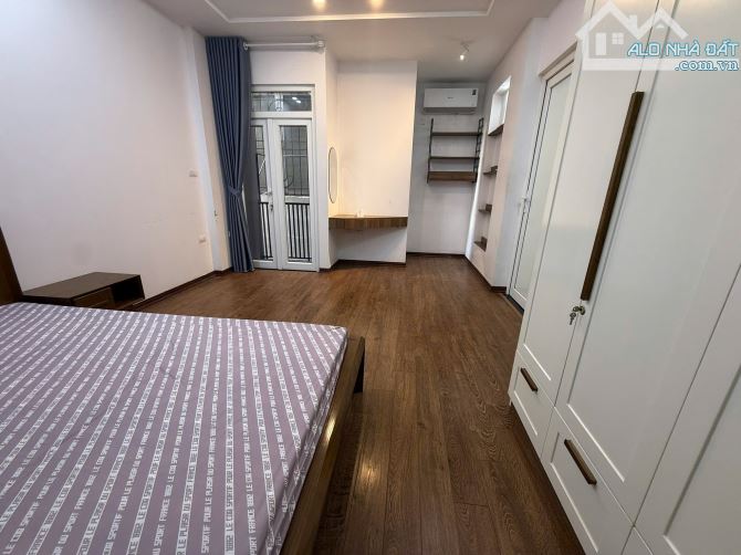 Bán nhà TRẦN DUY HƯNG 34m² 5 tầng giá 9.8 tỷ – TT Cầu Giấy – Nhà mới ở ngay, sổ vuông đẹp
