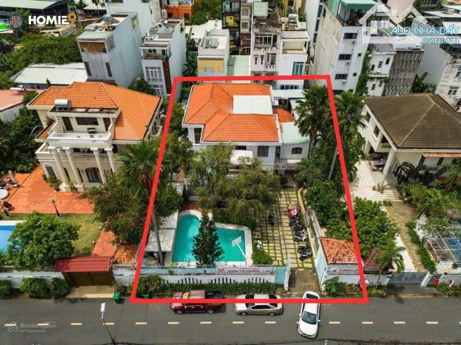 Quá rẻ bán gấp trong tuần! Biệt thự hồ bơi sân vườn Compound Thảo Điền, DT 23x36m,CN 830m2