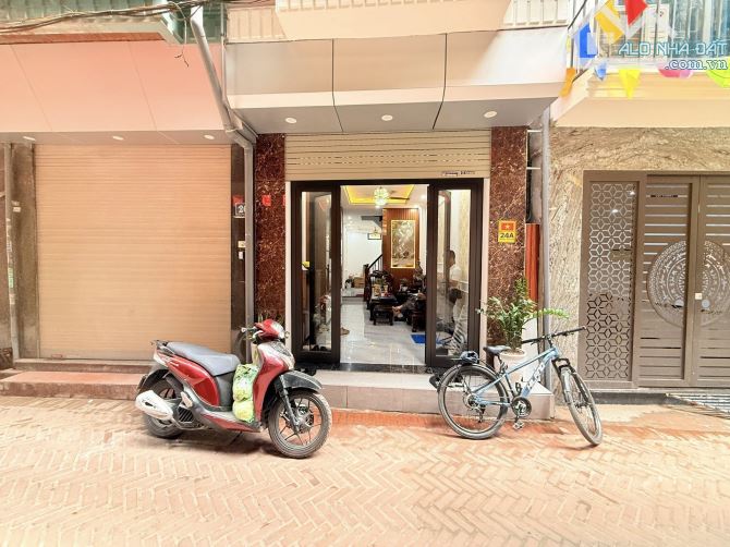 Bán gấp nhà Võng Thị - Tây hồ 45m2x5T - Giá 15.8 tỷ
