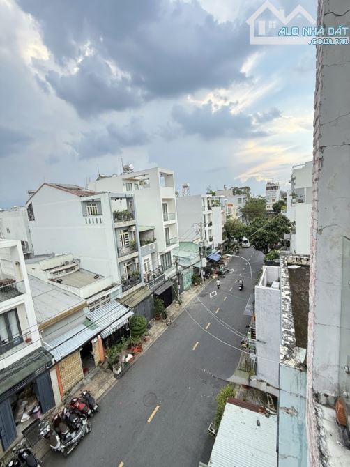 MTKD KHU VIP TÂN PHÚ - ĐƯỜNG NHỰA 16 MÉT - NHÀ 2 MT - 4 TẦNG BTCT - 60 M2 - NHỈNH 9 TỶ