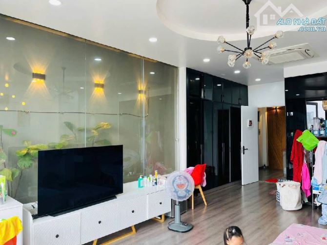 BÁN NHÀ 4 TẦNG SÁT VÁCH GV- NGAY KHU DU LỊCH BẾN XƯA ĐƯỜNG TL08- phường thạnh Lộc Q12 -54M