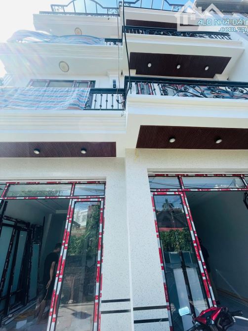 MSP: DC02 🏡 NHÀ 4 TẦNG MỚI ĐẸP – Ô TÔ ĐỖ CỬA – TRẠI LẺ, LÊ CHÂN – CHỈ 4,55 TỶ 🚗✨