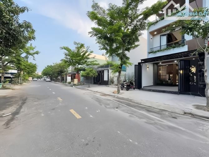 Bán nhà Mặt tiền đường  sau chợ Gò Đen mới. 1 Lầu đúc. Giá 1tỷ1 thương lượng