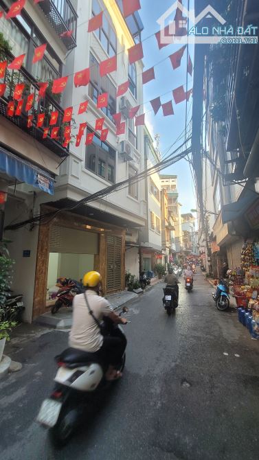GIÁ 19.5 TỶ! NHÀ LÔ GÓC QUỐC TỬ GIÁM - ĐỐNG ĐA: 60M², 6 TẦNG THANG MÁY, - KINH DOANH-MT6m