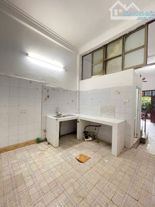 Cho thuê nhà ngõ 295 Bùi Xương Trạch, 40m² x 3 tầng 8.5 triệu/tháng