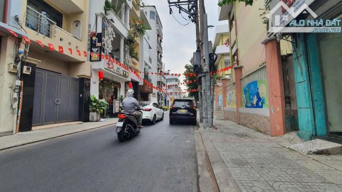 🏠 Bán nhà Nguyễn Phi Khanh 243.5m² - 2 tầng – 75 tỷ – Mặt tiền VIP Quận 1