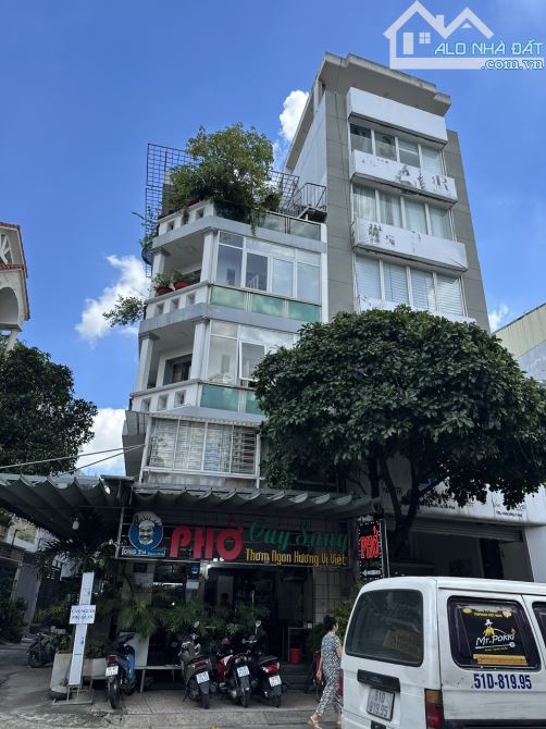 Tân phú .16 tỷ .sở hữu nhà 4 tầng góc 2 mặt tiền Đ . Độc Lập , Q.tân phú . 5.4 x10m
