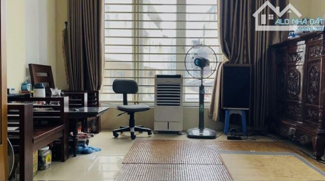 BÁN! Nhà Phân Lô Ô TÔ, Lê Văn Hiến, Bắc Từ Liêm, 42m2, 5T, MT 4m, 10 tỷ, Ô Tô Vào, KD,VP