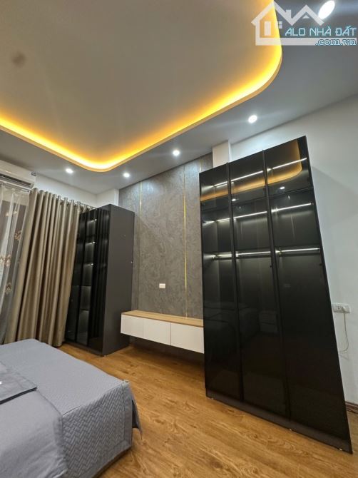 🔥 PHÂN LÔ TRẦN PHÚ – 50M² – 5 TẦNG – THANG MÁY – KINH DOANH HÁI RA TIỀN – 17 TỶ.  V