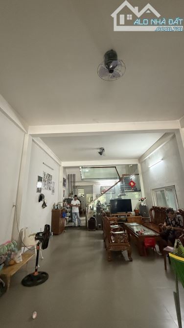 NHÀ 3 TẦNG MẶT TIỀN NGUYỄN TRUNG TRỰC - RẺ NHẤT KHU VỰC - ĐỐI DIỆN SUN SYMPHONY