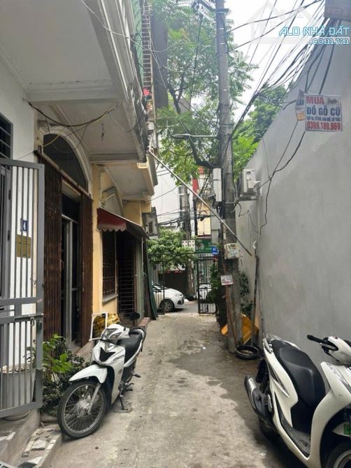 Phúc diễn  phân lô ô tô đỗ cổng  khu vực dân cư đông đúc