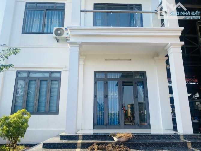 Bán nhà 2 tầng dân xây- Tiên Dược-Sóc Sơn- gần 80m2-Hơn 2 tỷ-gần trục chính- oto đỗ cửa