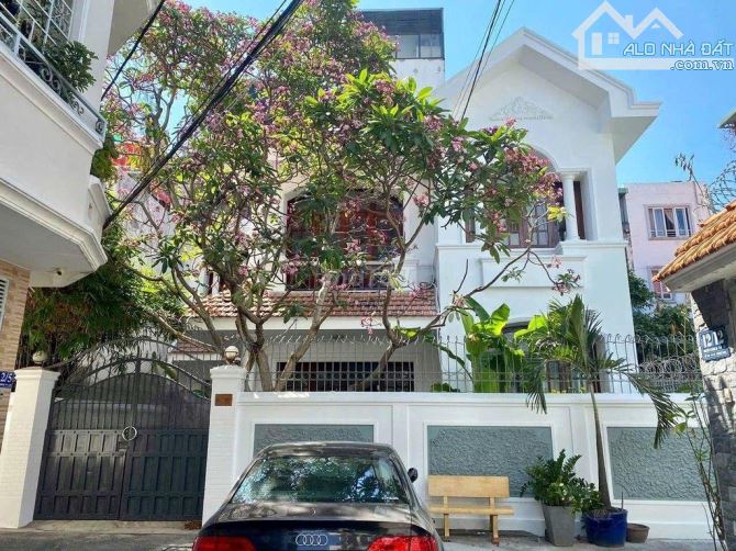 Hiếm! Góc 2 mặt tiền HXH Bạch Đằng (9x18m) Cấp 4 tiện xây mới - Giá bán 35 tỷ TL