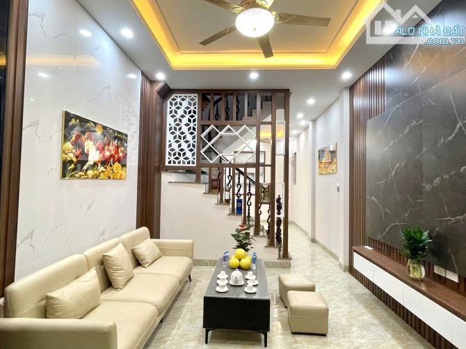 NHÀ ĐẸP KHƯƠNG ĐÌNH – THANH XUÂN | 45M² X 4 TẦNG | 11.6 TỶ | CÓ BAN CÔNG – 2 THOÁNG