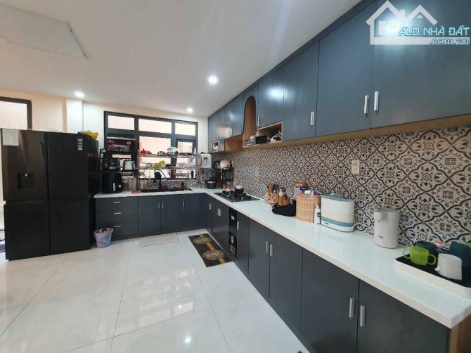 SIÊU PHẨM BIỆT THỰ 2 TẦNG QUẬN 2, DT KHỦNG 7x17, 8.9TỶ THƯƠNG LƯỢNG