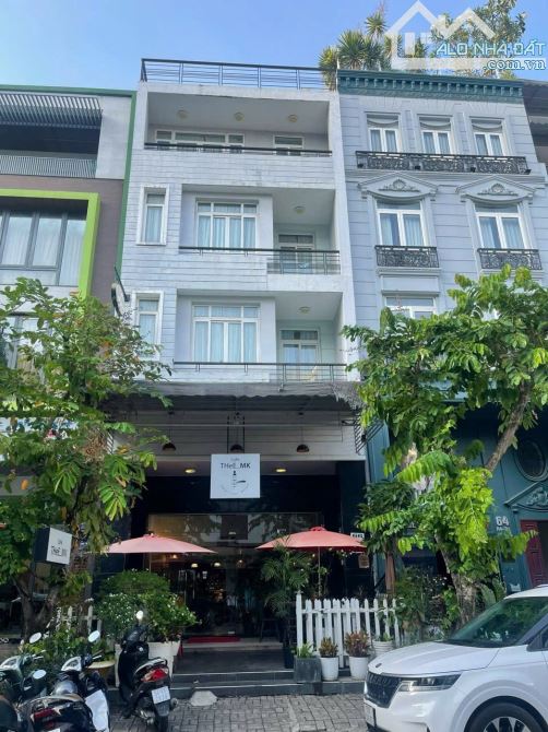 Bán - Cho Thuê căn nhà phố Hưng Phước 3 - DT:6x18.5m - Nhà đẹp - Thang máy xịn sò.