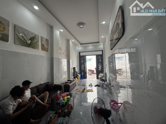 BÁN NHÀ HẺM XE HƠI BÙI ĐÌNH TUÝ – NHÀ 3 TẦNG MỚI ĐẸP – 47M²– 3PN –  CHỈ 7.2 TỶ