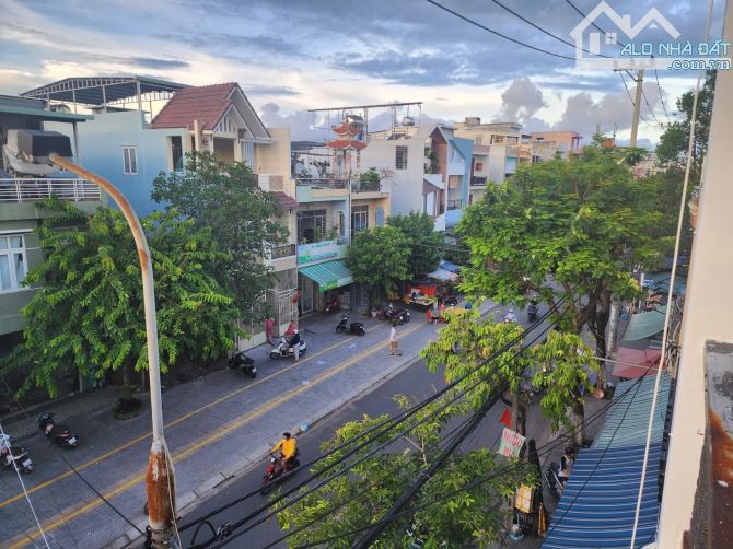 Bán gấp nhà 3 tầng 3 mê mặt tiền đường Kỳ Đồng 100m2 giá: 10,7tỷ