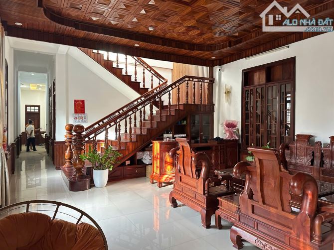 Bán nhà 4 tầng Mặt tiền đường HÀN MẠC TỬ - VỸ DẠ - HUẾ - Chỉ 8,x tỷ/ 150m2