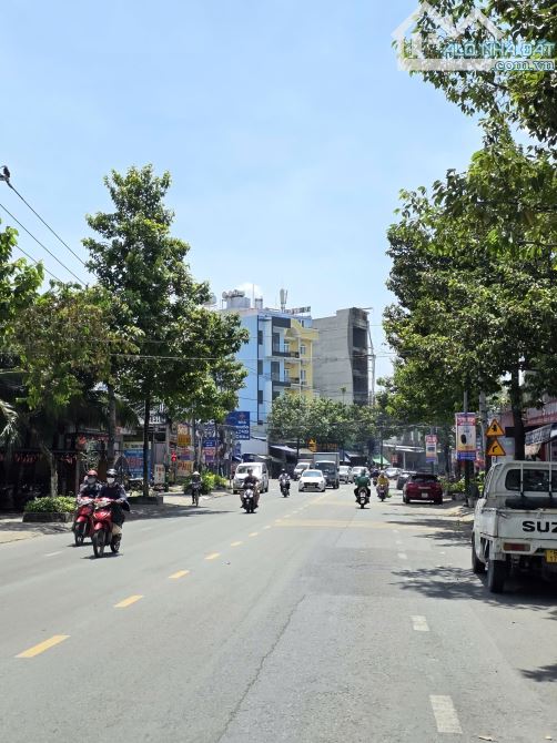 Bán nhà 1T3L 5.4x36m hoàn công, mặt tiền Lê Hồng Phong p. Tân Đông Hiệp, đang thuê 20tr/th
