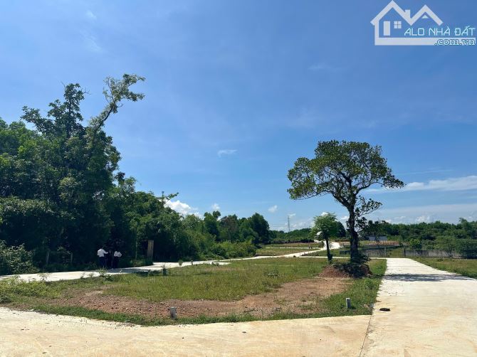 Mở bán giai đoạn 2 khu phân lô đất nền DẠ LÊ 15 lô dt 100m2 cực đẹp tại TP HUẾ