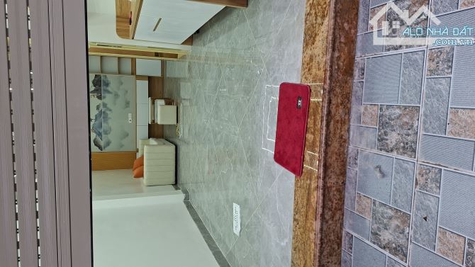 Bán gấp nhà Dương văn bé, gần ô tô, 6 tầng thang máy, nhà mới tịn