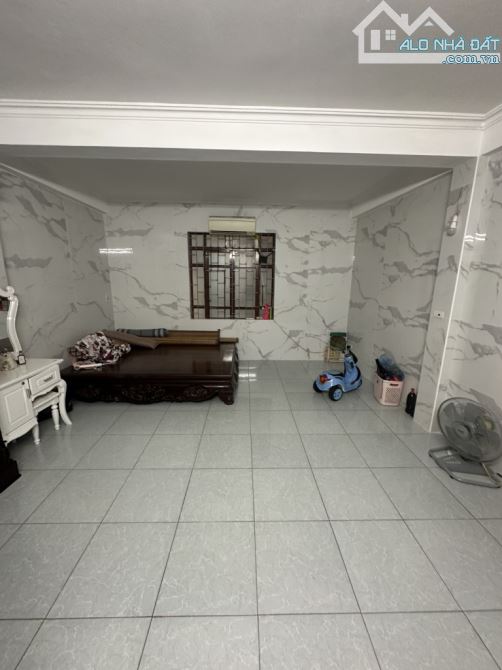 Nhà phố Kim Hoa, Đống Đa, 45m2 x 6 tầng, 3 phòng ngủ khép kín, đẹp ở ngay, 11,6 tỷ!