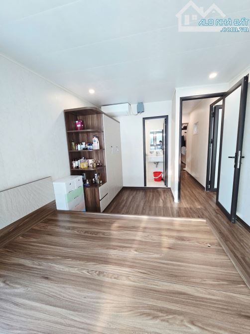 BÁN  TẬP THỂ TẦNG 3, CÔNG CỤ SỐ 1 – 129 NGUYỄN TRÃI, THANH XUÂN. 80M2 – 3PN – 3,85 TỶ