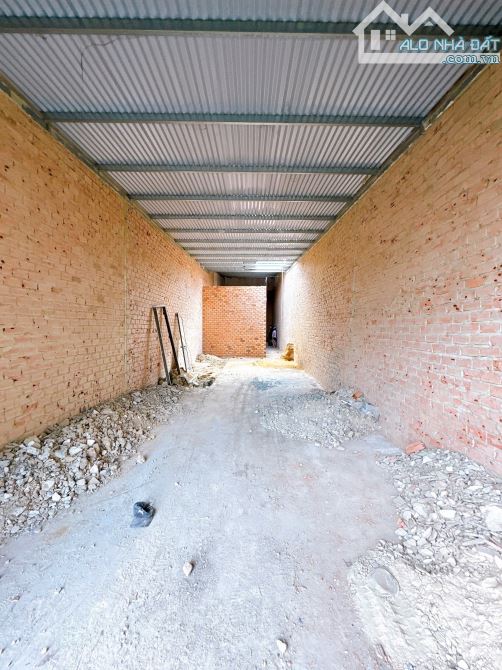 NP399 Kèo thơm bán nhà thô đang Hoàn Thiện  Bán nhà 131m2 Kp6 P.Tân Biên Gần Gx Hà Nội