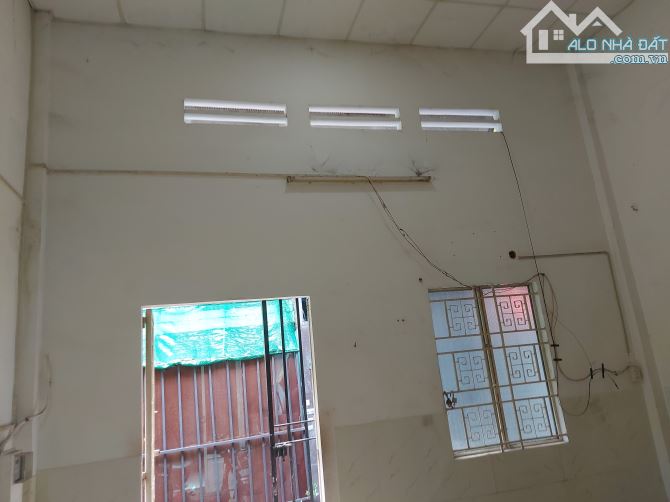 Bán nhà 40m² gần Tô ký Quận 12 5x8m có lửng giá 2.73 tỷ sổ riêng