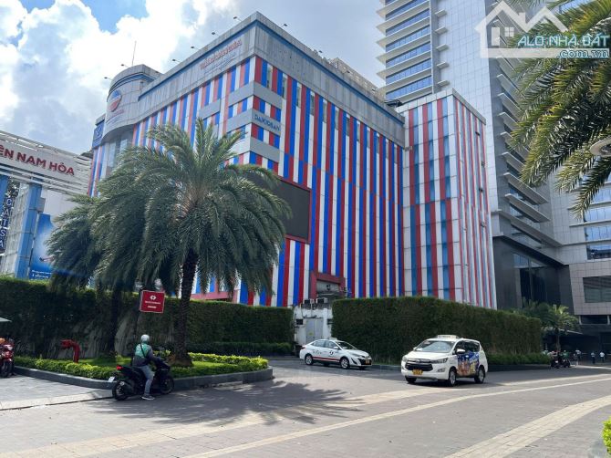 Bán nhà tòa nhà MT Cách Mạng Tháng 8, Q.10_DT: 34x56m, Nở hậu 39m_Giá 380 tỷ TL