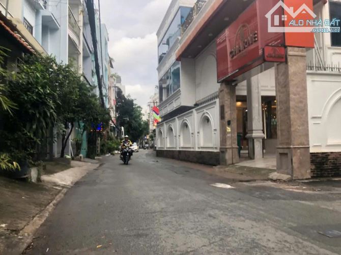 BÁN NHÀ 449 SƯ VẠN HẠNH – HẺM 7M Ô TÔ NGỦ TRONG NHÀ – 70M² – 4 TẦNG, 4PN – GIÁ 23 TỶ TL