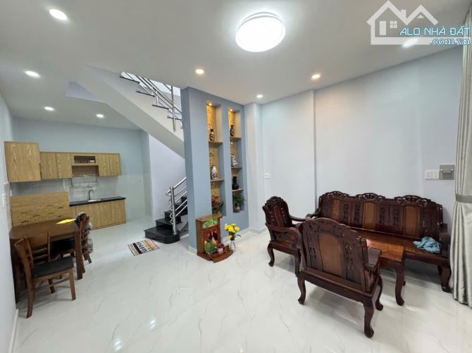 Nhà mới ở ngay Trần Văn Ơn Tân Sơn Nhì ngay chợ gần mặt tiền 45m2-2 tầng Nhỉnh 4ty