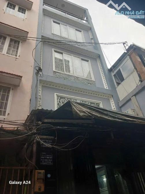 🏡 Bán nhà Nguyễn Đình Chiểu 40m² 5 tầng – 10.8 tỷ – Hẻm xe hơi thông