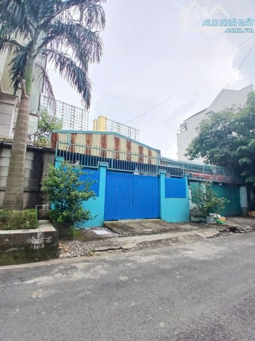 BÁN NHÀ CẤP 4 ĐƯỜNG SỐ 54 Q6 - ĐỐI DIỆN CÔNG VIÊN - 8X17 - GIÁ 21 TỶ