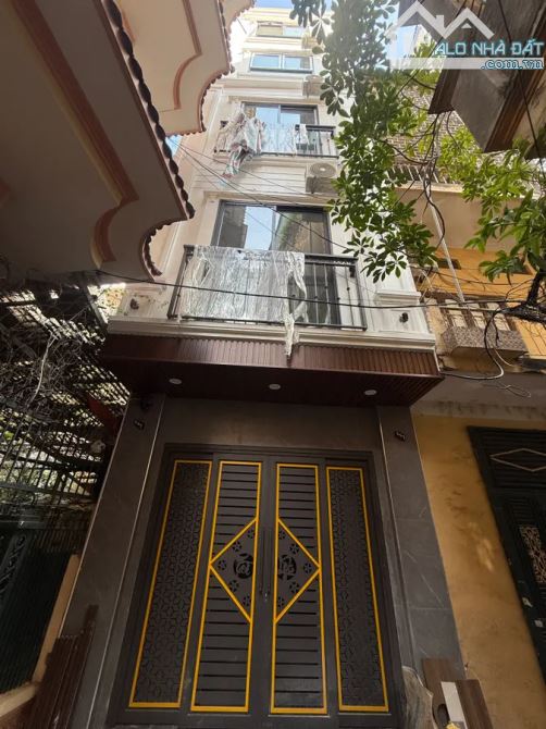 Bán Nhà Phố Tây Sơn, Đống Đa, 43m2, 6 Tầng Thang Máy, Full Nội Thất, Gần Phố, 12.x Tỷ