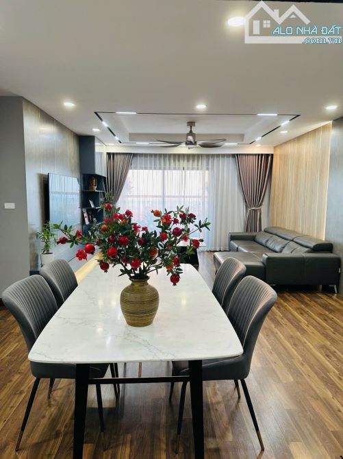 CHUNG CƯ MỸ ĐÌNH MỄ TRÌ SUDICO 140M 4NGỦ 2BAN CÔNG