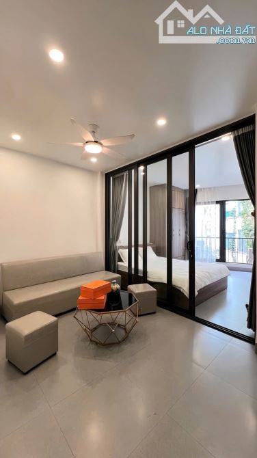 Lãi ngay! Tòa căn hộ dịch vụ mới phố An Trạch, cách mặt phố 20m, 68m*7T TM, 15P PCCC, GPXD