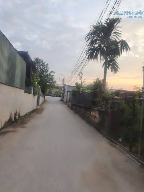 Cần bán 60m đất đẹp số chính chủ tại thôn khúc Tháp phụng công