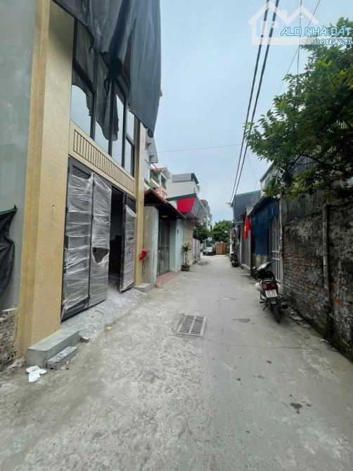 Bán Toà CHDV Tây Mỗ . NAM TỪ LIÊM . Ô Tô qua nhà. 77M. Dòng tiền hơn 1tỷ/năm