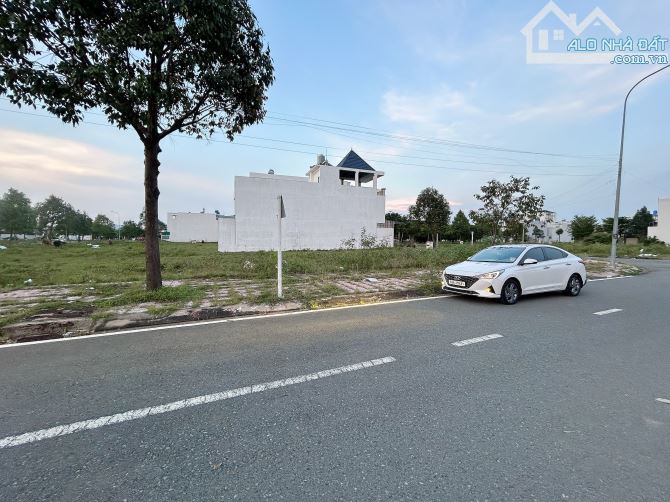 ✅ Bán lô đất thổ mặt tiền đường N8 thuộc KDC Idico2 , Phường 6 , TP Tân An _ DT: 6x24.85